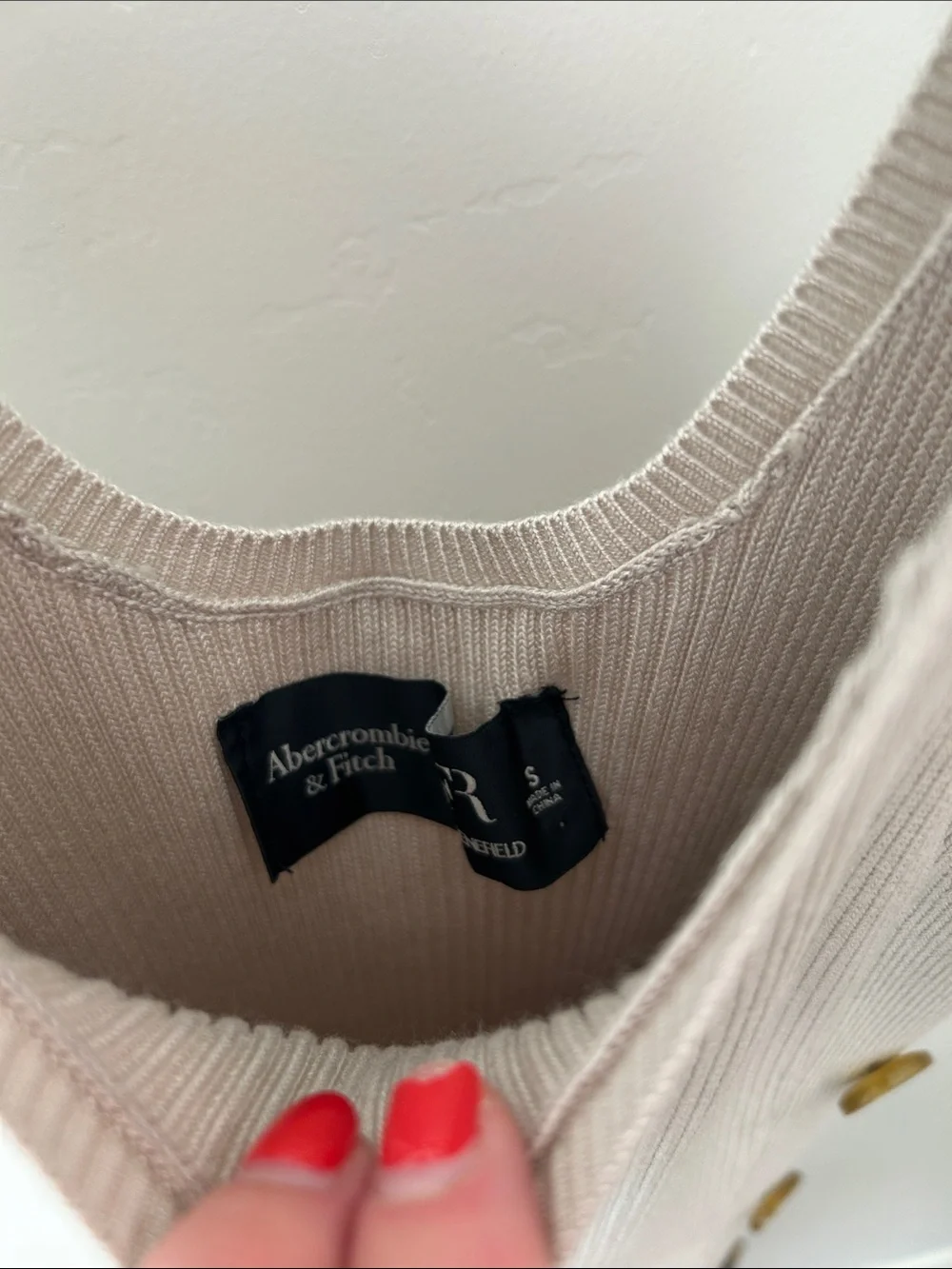 Abercrombie & Fitch figure flattering